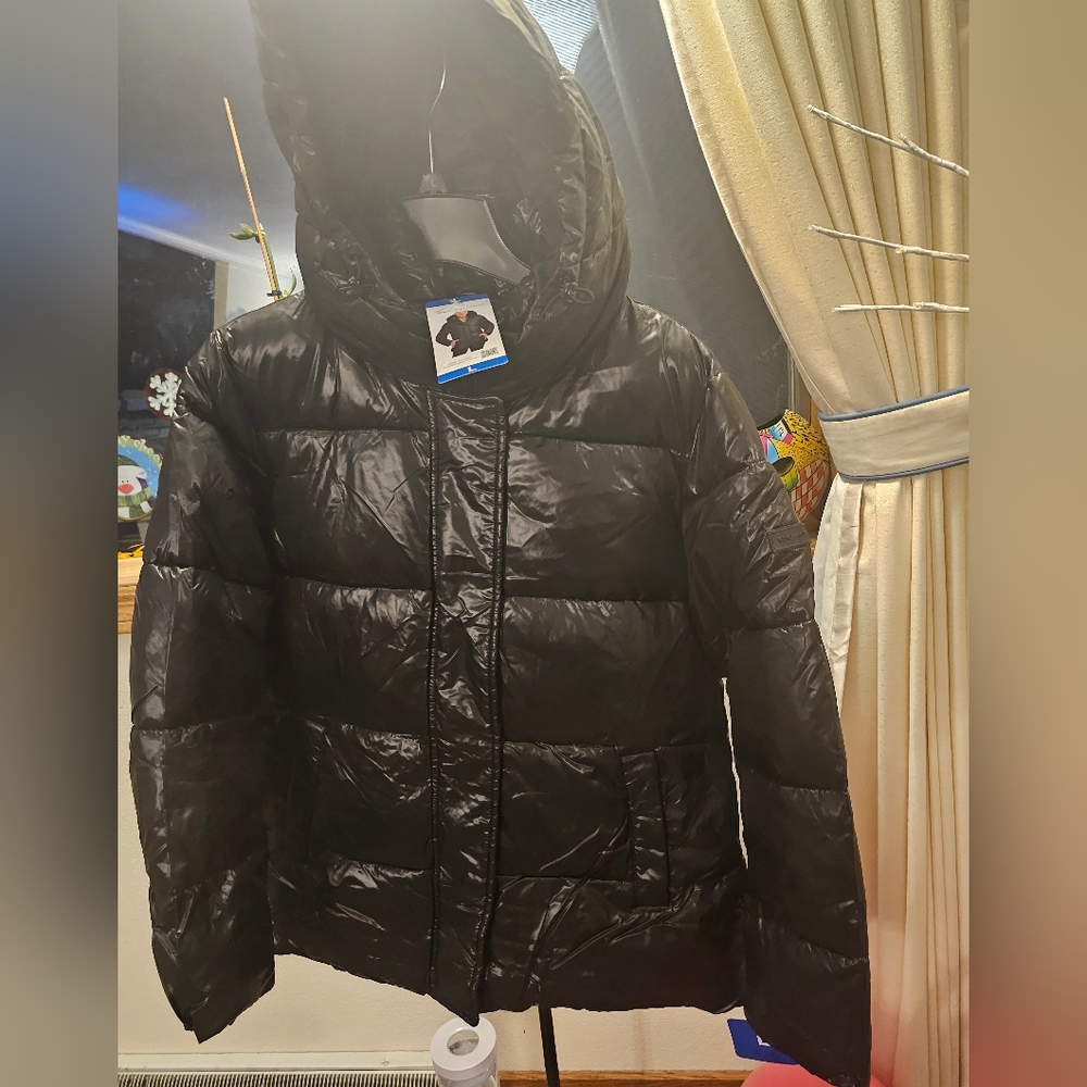 Two by Vince Camuto Ladies Puffer Jacket black  NWT